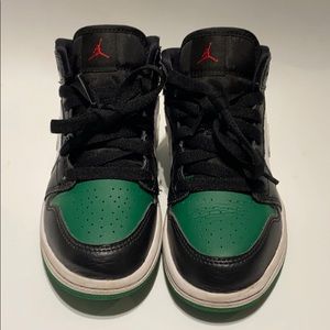 Kids Jordan 1s